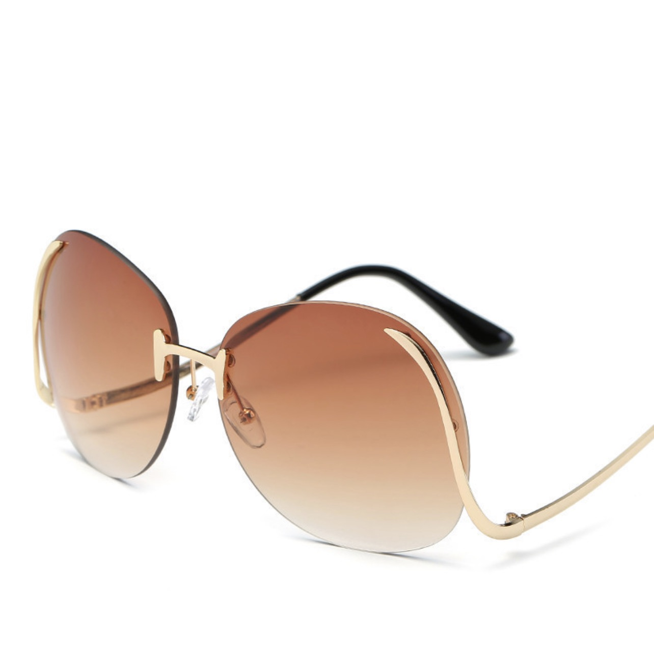 Biggie fashion lens