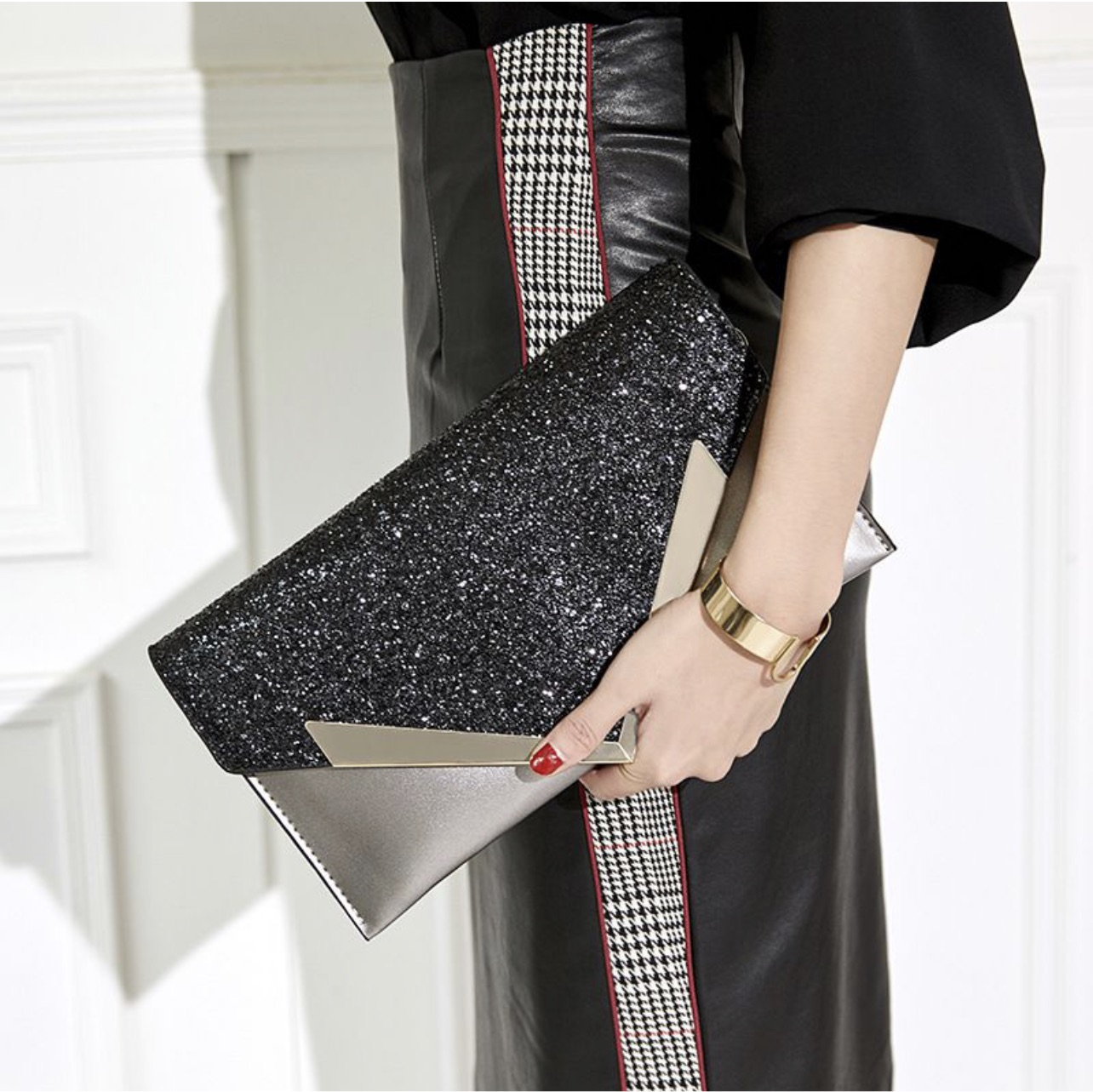 Sequin envelope clutch