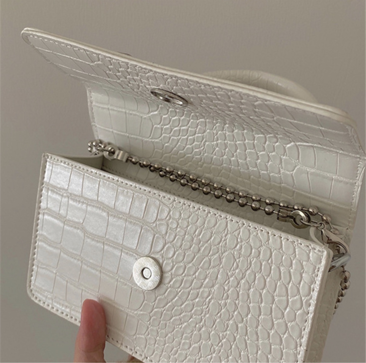 Rare World White Bag