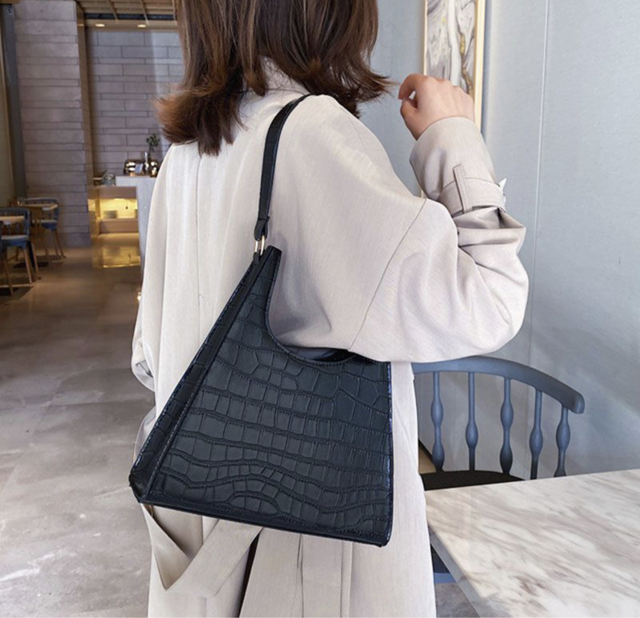 Rhombi shoulder bag